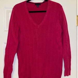GUC V-Neck Cable Knit Sweater